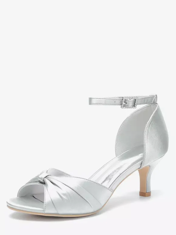 Escarpins à talon chaton en satin pour femmes chaussures de mariée à bout ouvert et bride à la cheville froncée