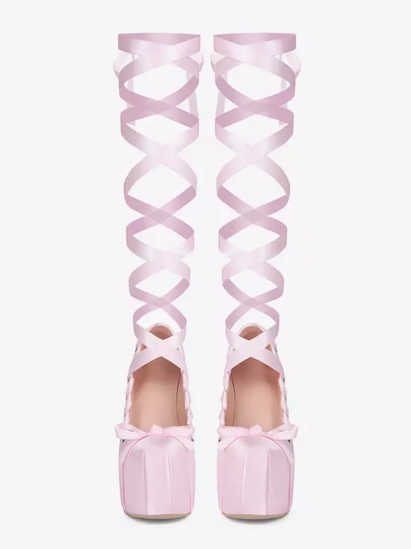 Escarpins à talons hauts roses à plateforme et bout rond avec n艙ud Lolita et lacets