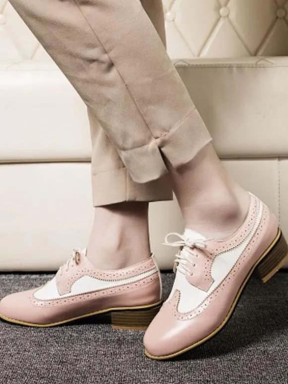 Femmes Oxfords Classic Round Toe Lace Up Chaussures Oxford en cuir Synthétique