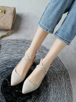 Femmes talons mi-bas noir bout pointu talon épais sangle de cheville réglable croisé escarpins