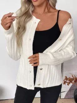 Gilet en maille côtelée à boutons en forme de c艙ur col rond manches longues collection femme 2026