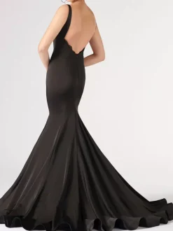 Gothique Noir Robes De Mariée Sirène Sans Manches Dos Nu Zipper Dentelle Avec Train Robe De Mariée Personnalisation Gratuite