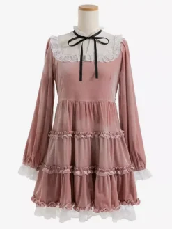 Halloween Robe Lolita en dentelle décolleté manches longues volants en velours robe gothique