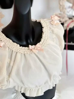 Haut beige clair à manches courtes en polyester
