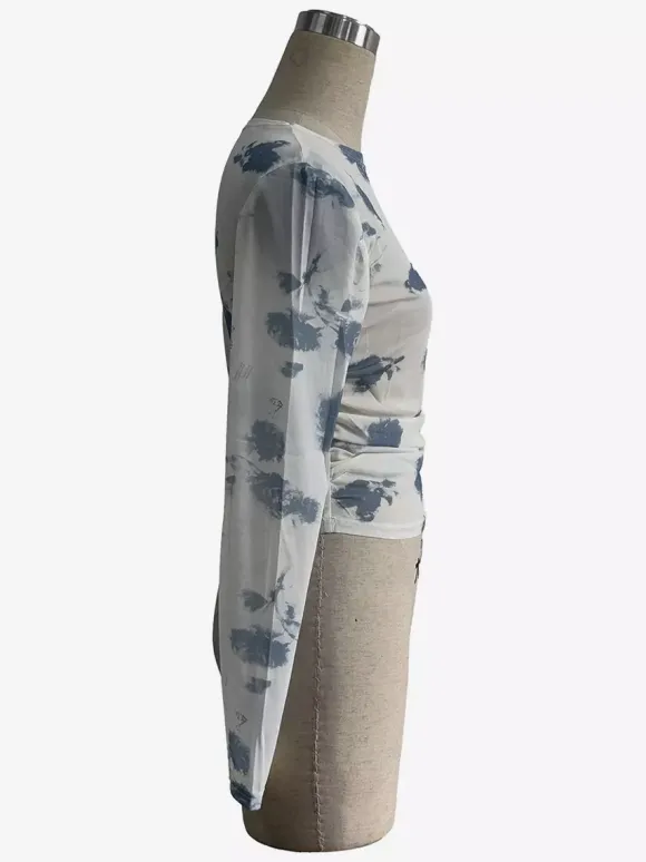 Haut skinny à manches longues imprimé floral fumé et froncé sur les côtés collection 2026