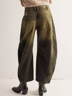 Jean à jambes larges et amples pour femme - Pantalon en denim coupe en fer à cheval avec détails de couture - Collection streetwear décontractée printemps 2026