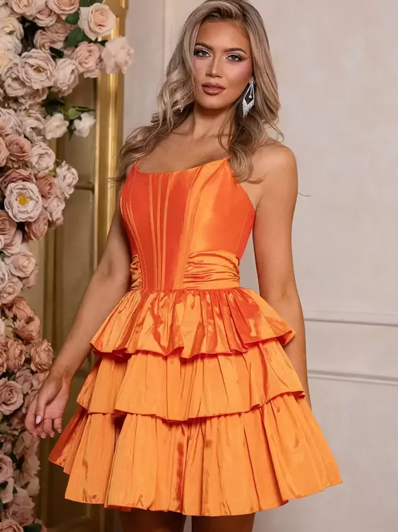 Jolie avec robe de soirée courte courte bijou cou n艙uds taffetas
