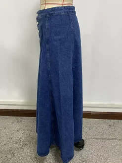 Jupe longue maxi en jean à empiècements taille haute pour femme - Jupe longue évasée bleue style bohème avec boutons - Collection printemps-été 2026