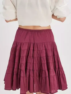 Jupes blanches plissées taille naturelle chic pour femmes