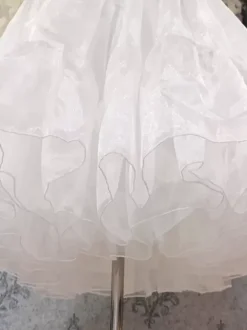 Jupons Lolita en polyester jupe Lolita blanche à plusieurs niveaux