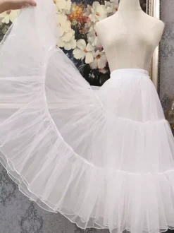 Jupons Lolita en tulle jupe Lolita blanche à plusieurs niveaux