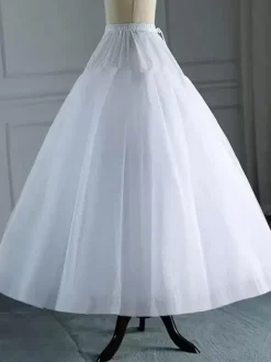 Jupons Lolita en polyester jupe Lolita blanche à plusieurs niveaux