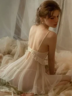 Linge de Mariée Lingerie Femme Nuisette Beige Dentelle Dos Nu Tissu Satin Sexy