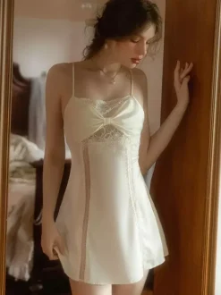 Linge de Mariée Chemise Beige en dentelle femmes lingerie dos nu