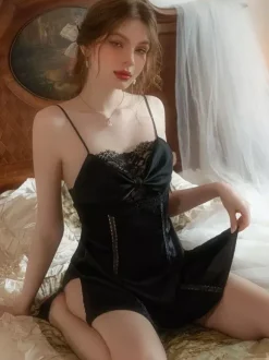 Linge de Mariée Chemise Beige en dentelle femmes lingerie dos nu