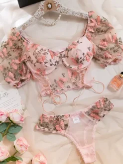 Linge de Mariée Ensemble de lingerie 2 pièces en dentelle à imprimé floral et dentelle transparente avec soutien-gorge et culotte blancs