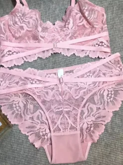Linge de Mariée Lingerie De Mariée Soutien-gorge Culotte En Dentelle Sous-vêtements Pour Femmes