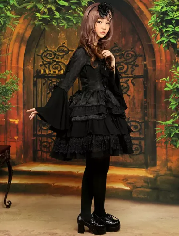 Lolita Robe Gothique noir à 1 pièce 2026 Longue Manches Hime à lacet Couches dentelle Déguisements