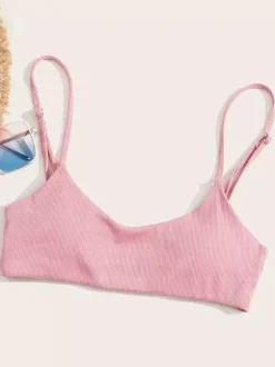 Maillot de bain bikini rose à lacets pour femme idéal pour l'été à la plage.