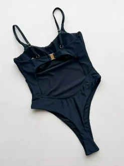 Maillot de bain une pièce pour femme détails métalliques noirs col bijou dos nu maillot de bain sexy d'été