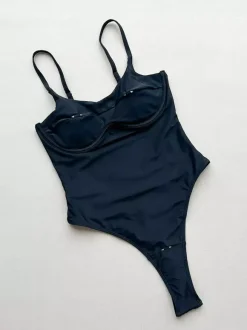 Maillot de bain une pièce pour femme détails métalliques noirs col bijou dos nu maillot de bain sexy d'été