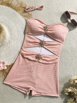 Maillot de bain une pièce découpé pour femme - Monokini texturé à taille haute froncée avec boucle solaire - Collection été 2026