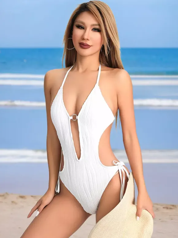 Maillot de bain une pièce sexy à découpes et dos nu couleur unie pour l'été 2026