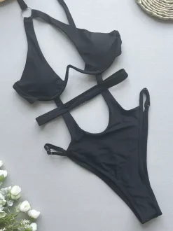 Maillot de bain une pièce pour femme noir à lacets asymétrique idéal pour l'été et la plage