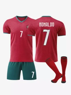 Maillot domicile de l'équipe du Portugal 2026 rouge et vert manches courtes ensemble 3 pièces pour adultes et enfants : n° 8 Fernandes n° 15 João Neves
