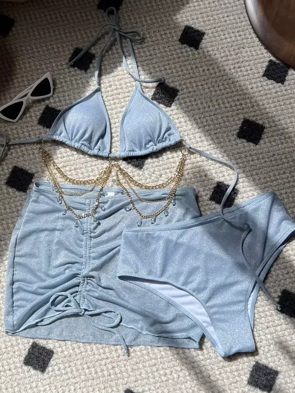 Maillot de bain 3 pièces bikini et mini-jupe à strass scintillants pour l'été 2026