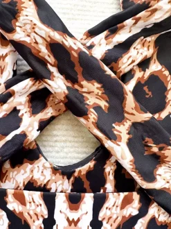 Maillot de bain une pièce dos nu sexy à découpes pour la plage d'été 2026