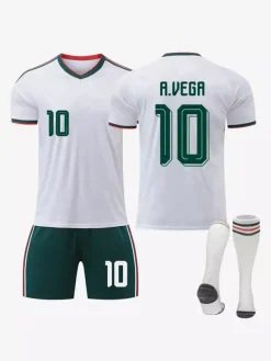 Maillot extérieur 3 pièces de l'équipe nationale de football du Mexique année 2026 pour adultes et enfants : Raul (n° 11) et Jimenez (n° 22).