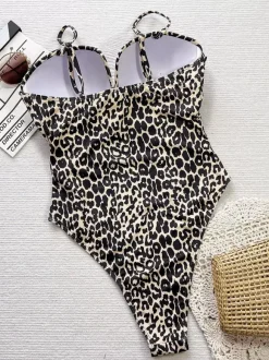 Maillots de bain une pièce pour femmes jaunes à bretelles découpées et décolleté croisé parfaits pour la plage et l'été