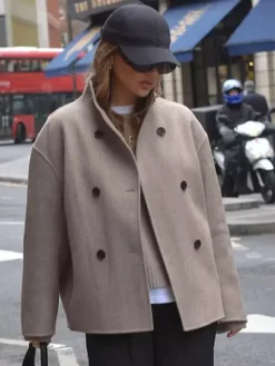 Manteau court croisé pour femme - Vêtement d'extérieur minimaliste à col montant et coupe carrée - Style streetwear printemps 2026 esthétique riche et classique