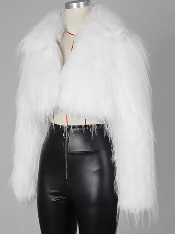 Manteau court en fausse fourrure à franges et col en V pour femme 2026