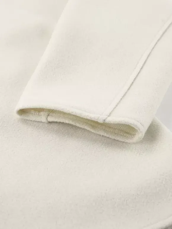 Manteau court femme à col montant - Veste crème coupe oversize - Tenues décontractées et minimalistes pour le printemps 2026