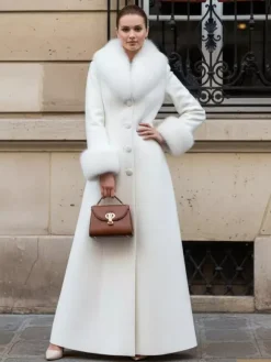Manteau long blanc en laine avec col et poignets en fausse fourrure pour femme 2026
