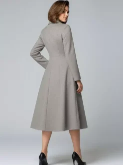 Manteau mi-long en laine coupe trapèze col chemise collection femme 2026