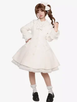 Manteau Sweet Lolita à n艙uds noirs manches longues style automne-hiver avec cape
