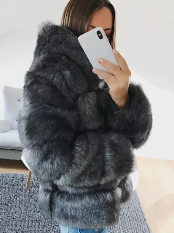 Manteau en fausse fourrure à capuche chaud court en peluche écologique pour femme hiver 2026