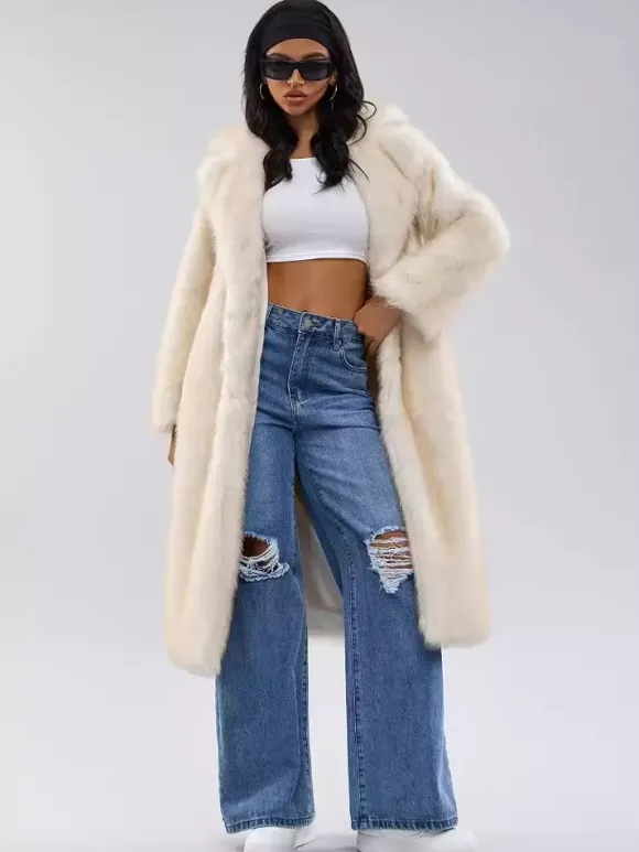 Manteaux en fausse fourrure blanche à revers crantés Veste longue d'hiver surdimensionnée pour femmes 2026