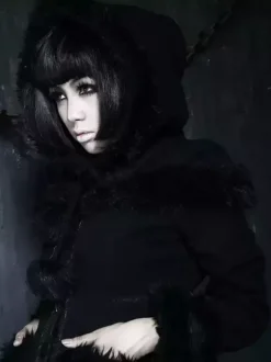 Manteaux gothiques Lolita Manteau noir Pompons Pardessus Polyester Automne Lolita Vêtements d'extérieur