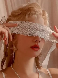 Masque pour les yeux en dentelle de soie pour femme style décontracté blanc