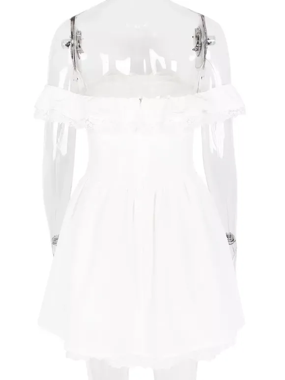 Mini-robe blanche à épaules dénudées et volants 2026