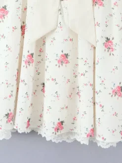 Mini-robe fleurie à épaules dénudées et n艙ud pour l'été 2026