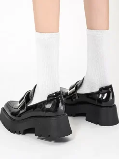 Mocassins Noirs Pour Femmes Avec Boucle Plateforme À Enfiler