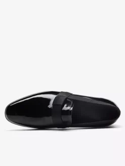 Mocassins noirs pour homme bout rond en cuir véritable.