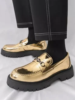 Mocassins dorés pour hommes bout rond détails métalliques chaussures habillées à enfiler
