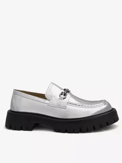 Mocassins dorés pour hommes bout rond détails métalliques chaussures habillées à enfiler
