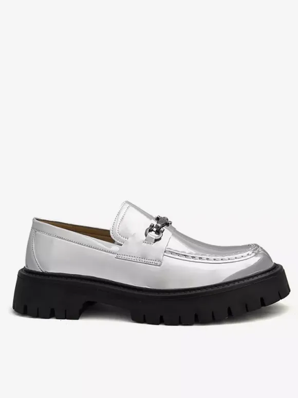Mocassins dorés pour hommes bout rond détails métalliques chaussures habillées à enfiler
